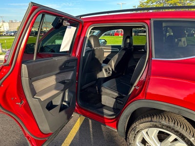 2022 Volkswagen Atlas 3.6L V6 SE w/Technology