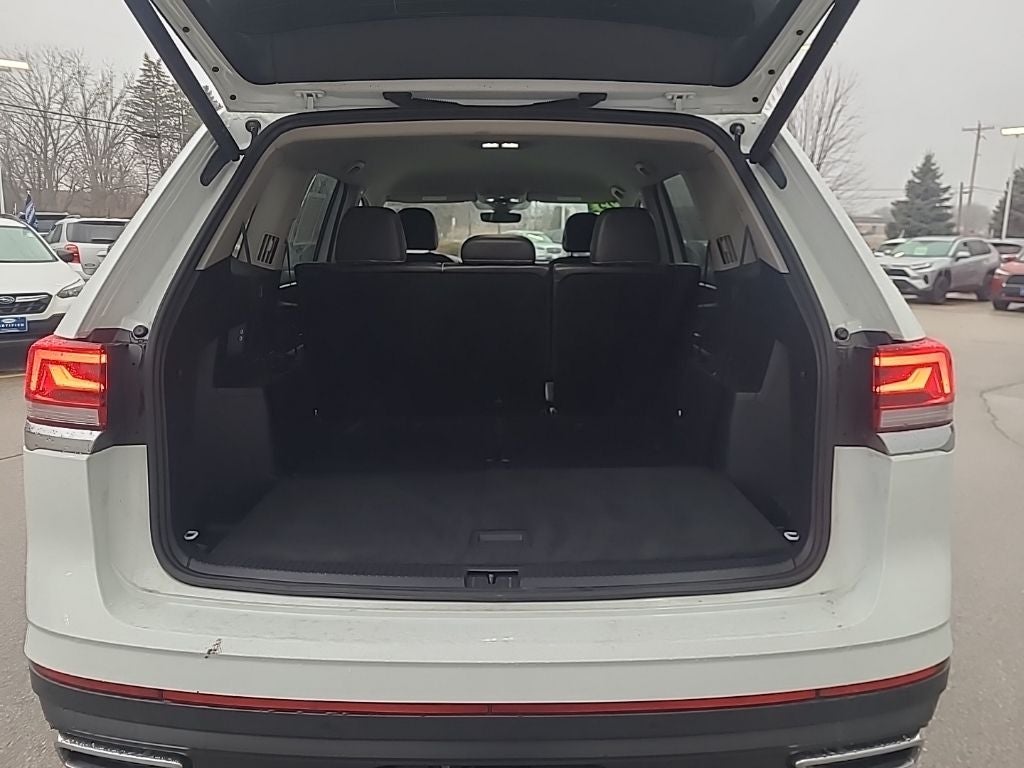 2025 Volkswagen Atlas 2.0T SE w/Technology