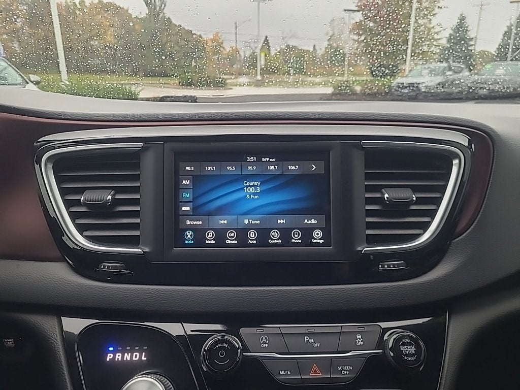 2020 Chrysler Pacifica Touring L