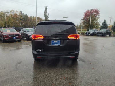 2020 Chrysler Pacifica Touring L