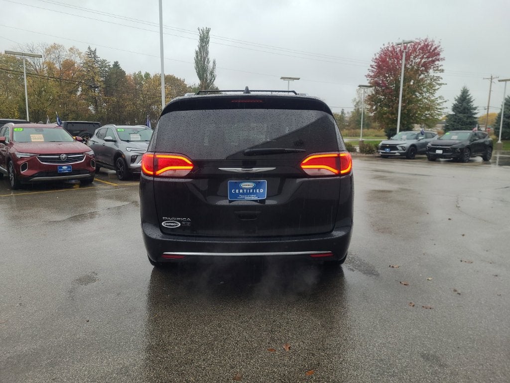 2020 Chrysler Pacifica Touring L