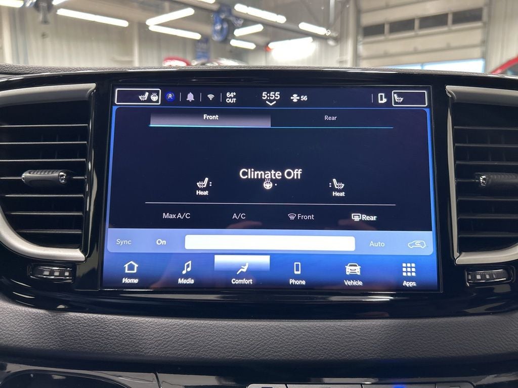 2025 Chrysler Pacifica Select