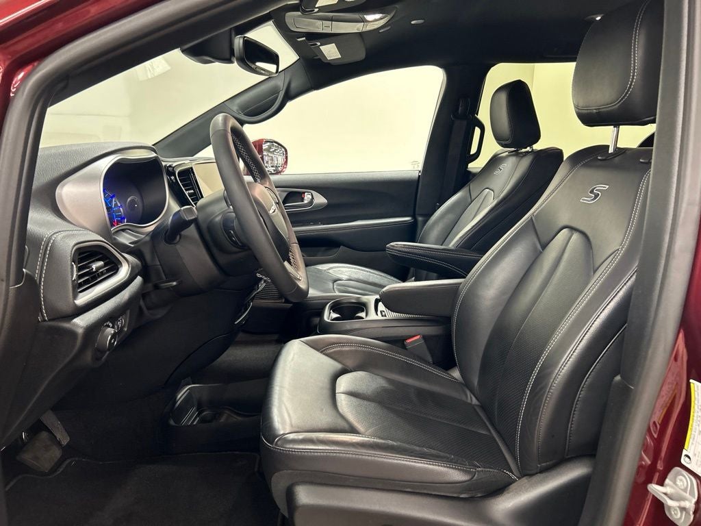 2022 Chrysler Pacifica Hybrid Touring L