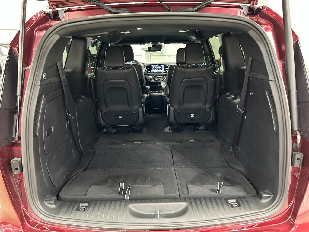 2022 Chrysler Pacifica Hybrid Touring L