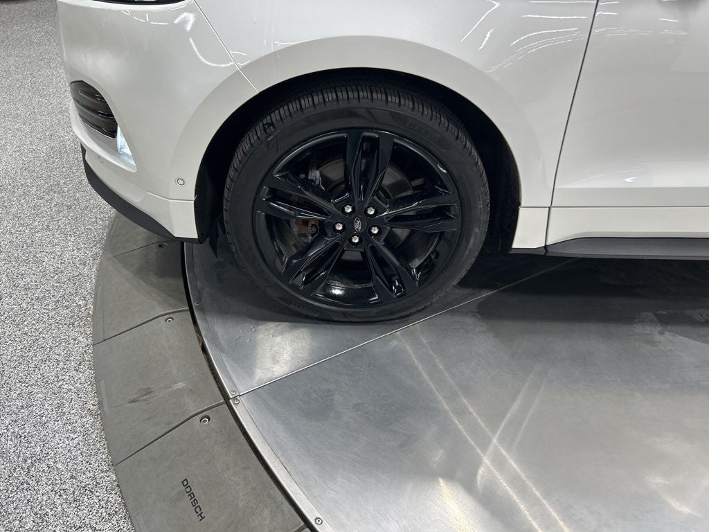 2020 Ford Edge ST