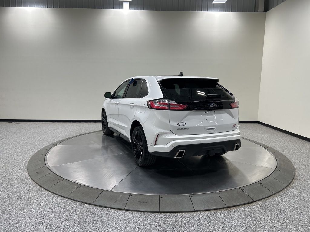 2020 Ford Edge ST