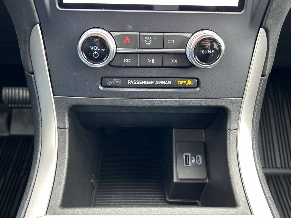 2024 Ford Edge SE