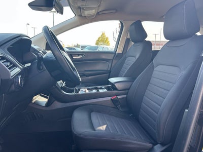 2020 Ford Edge SE