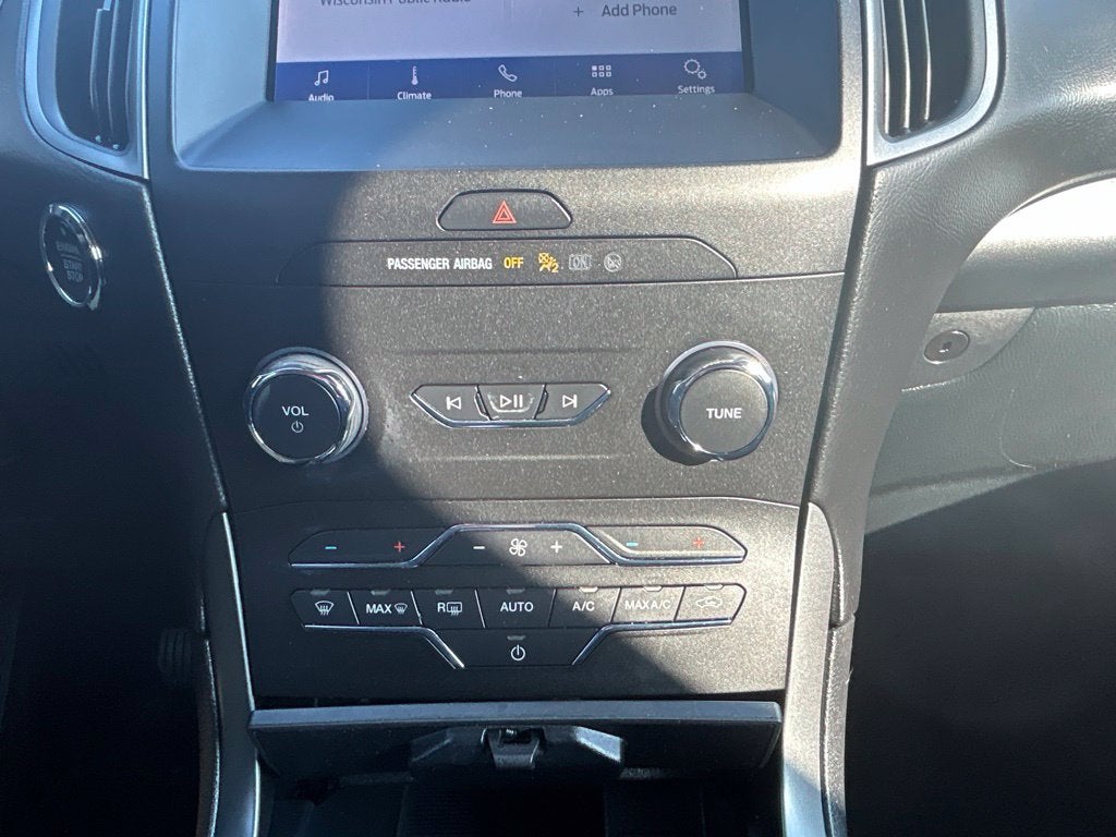 2020 Ford Edge SE