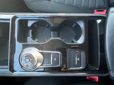 2020 Ford Edge SE