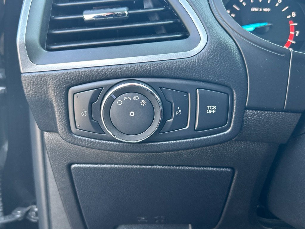 2020 Ford Edge SE