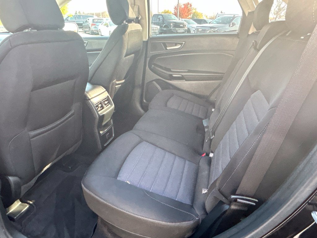 2020 Ford Edge SE