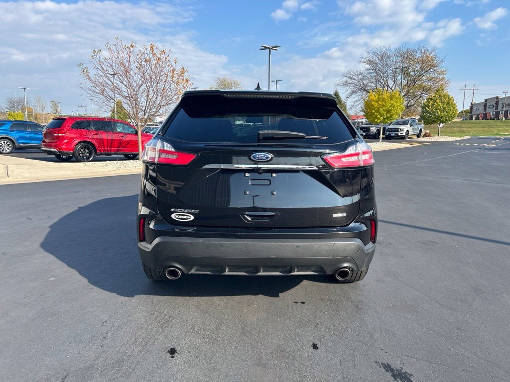 2020 Ford Edge SE