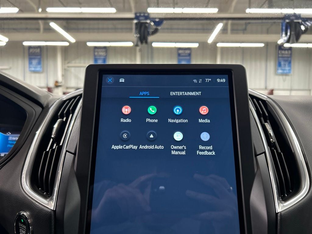 2022 Ford Edge Titanium