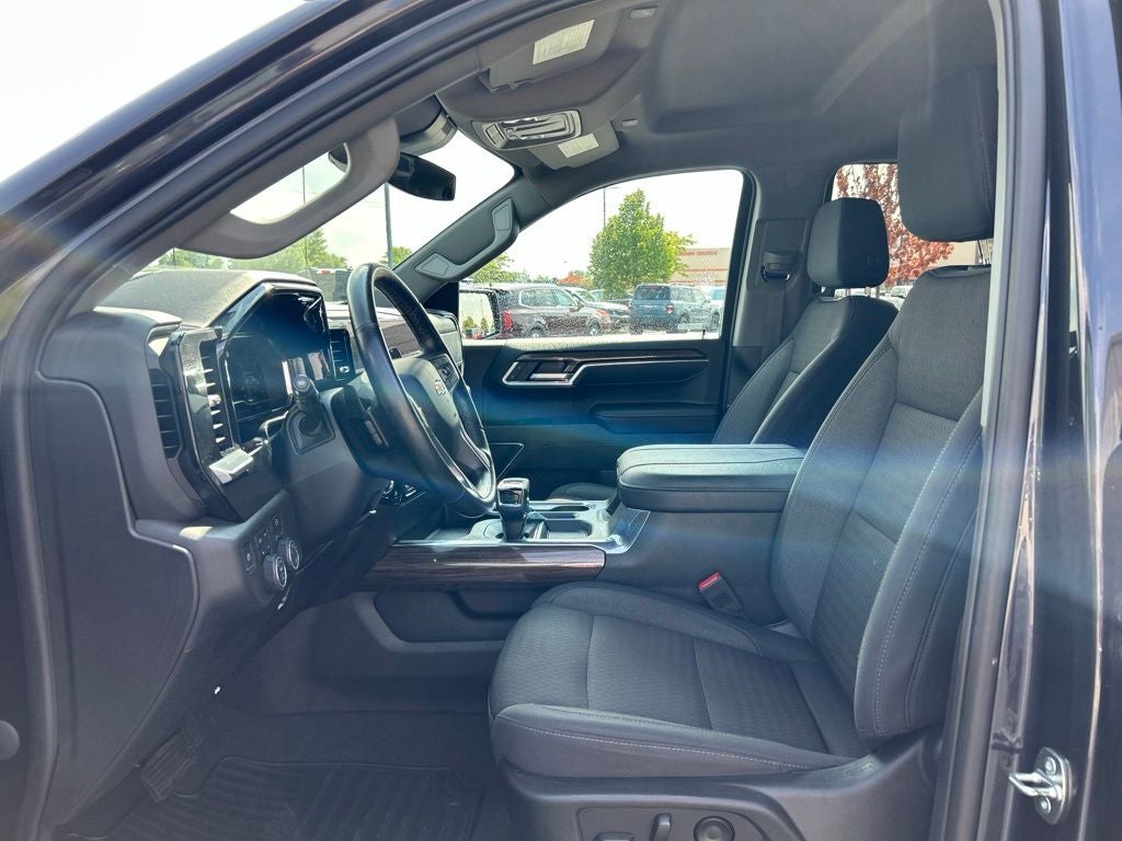 2023 Chevrolet Silverado 1500 LT LT1