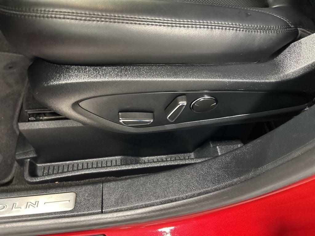 2020 Lincoln Nautilus Standard