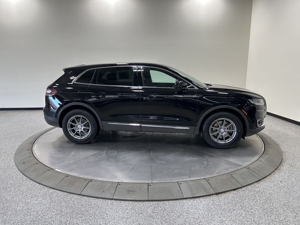 2019 Lincoln Nautilus Select