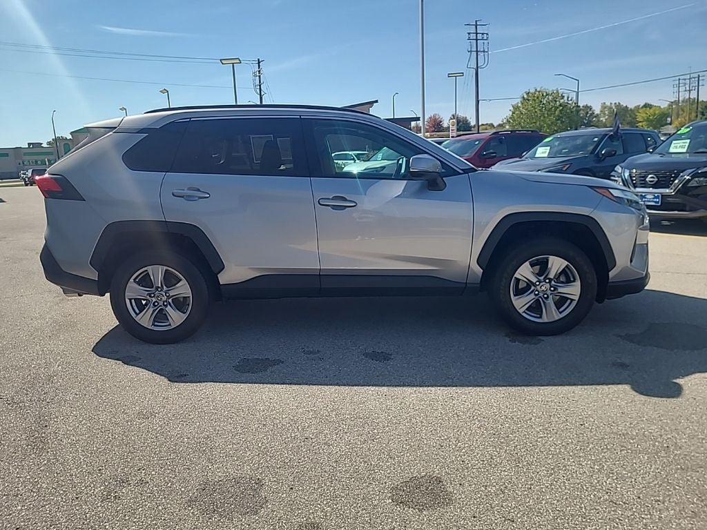 2022 Toyota RAV4 XLE