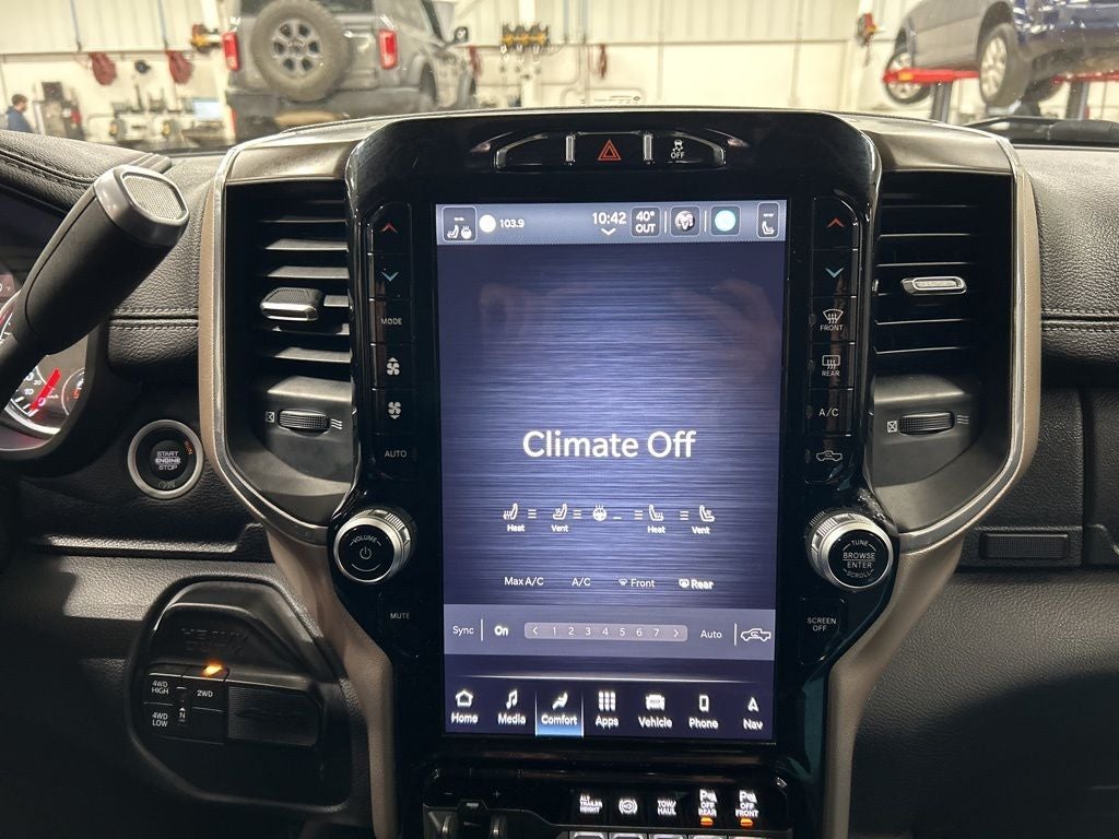 2022 RAM 3500 Laramie