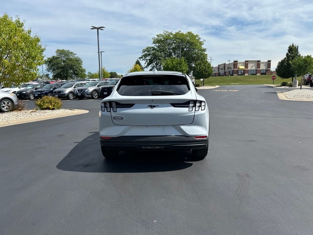 2022 Ford Mustang Mach-E Select