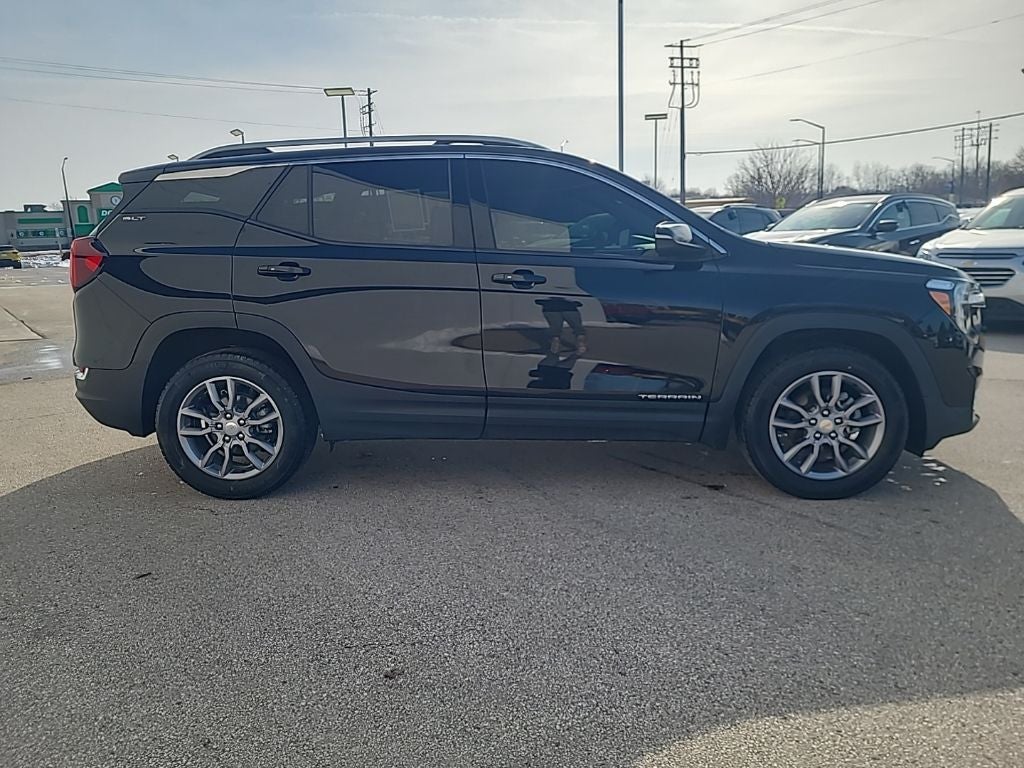 2022 GMC Terrain SLT
