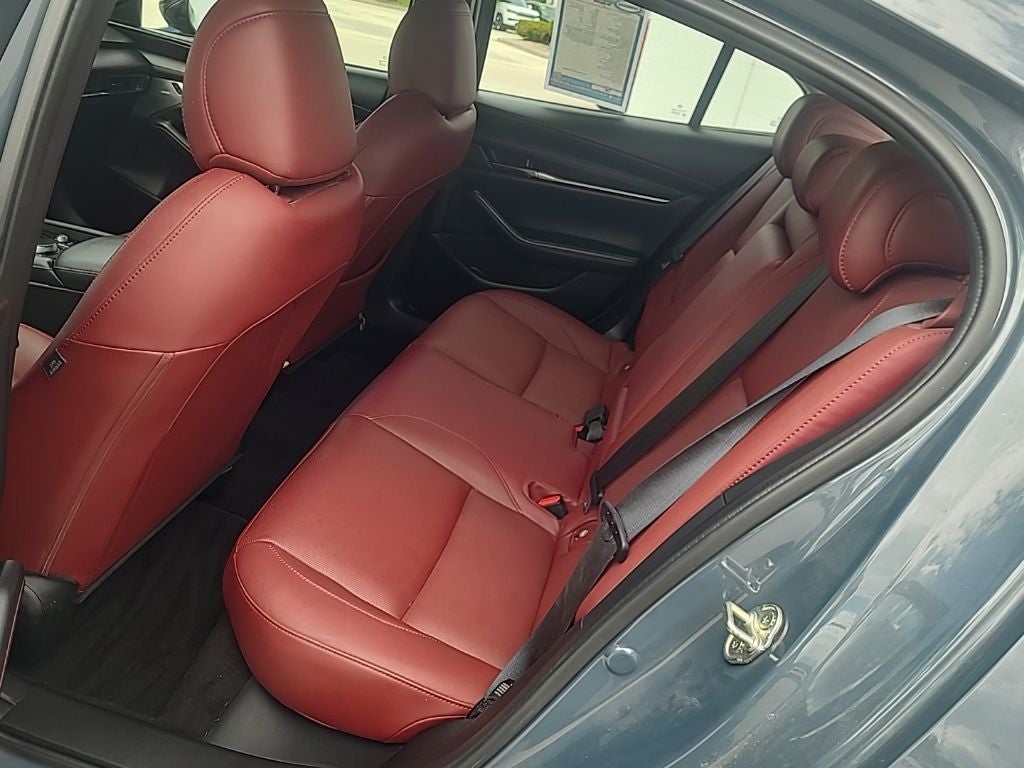 2023 Mazda Mazda3 2.5 S Carbon Edition