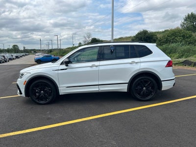 2022 Volkswagen Tiguan 2.0T SE R-Line Black