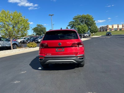 2024 Volkswagen Taos 1.5T SE
