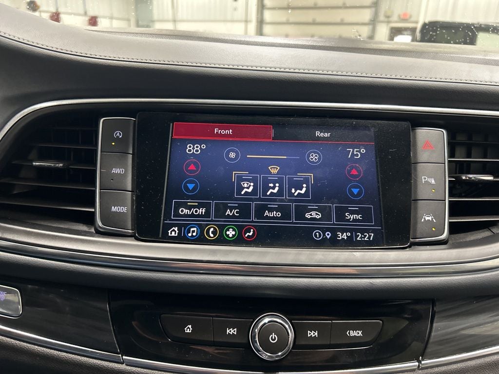 2023 Buick Enclave Essence