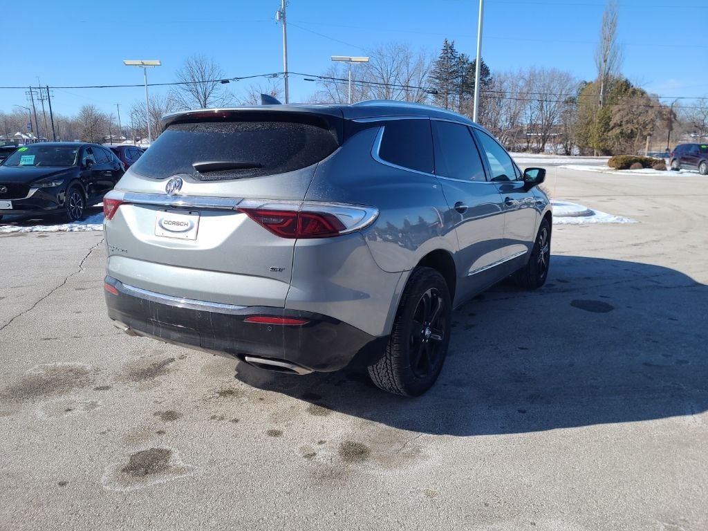 2023 Buick Enclave Essence