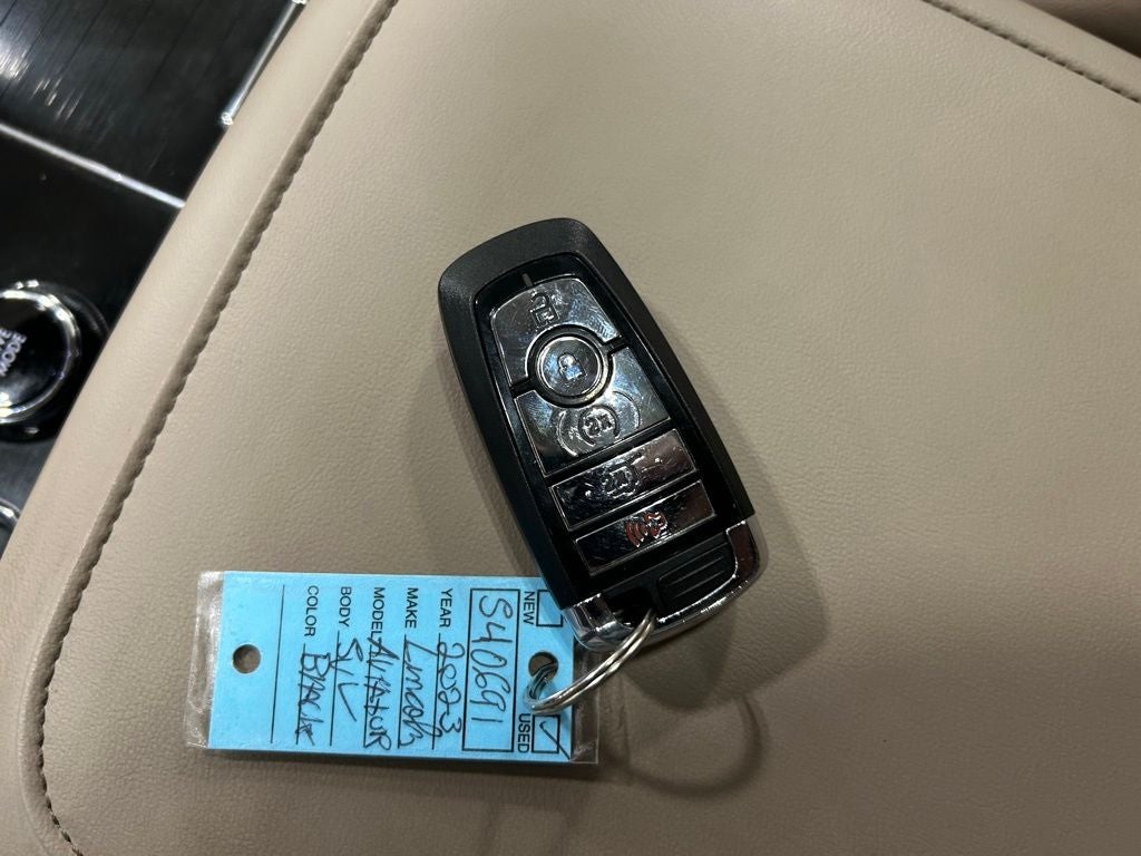 2023 Lincoln Aviator Standard