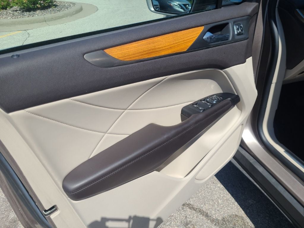 2019 Lincoln MKC Select