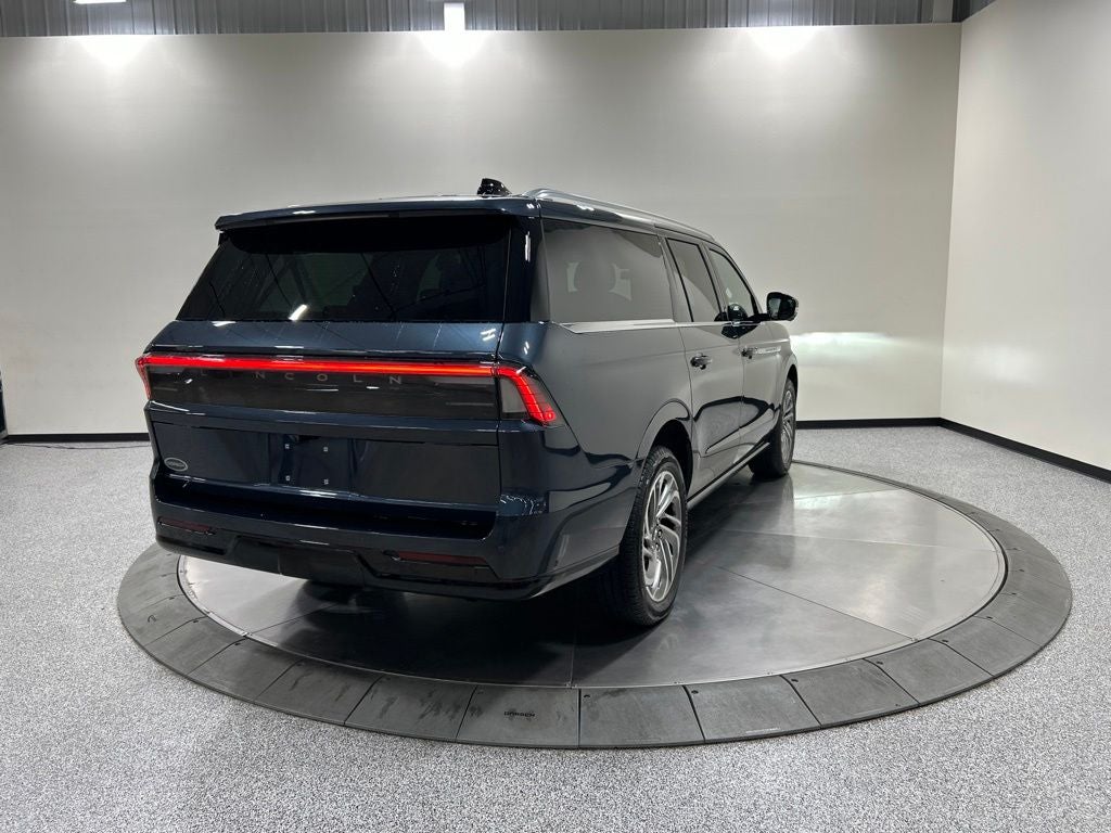2025 Lincoln Navigator L Reserve