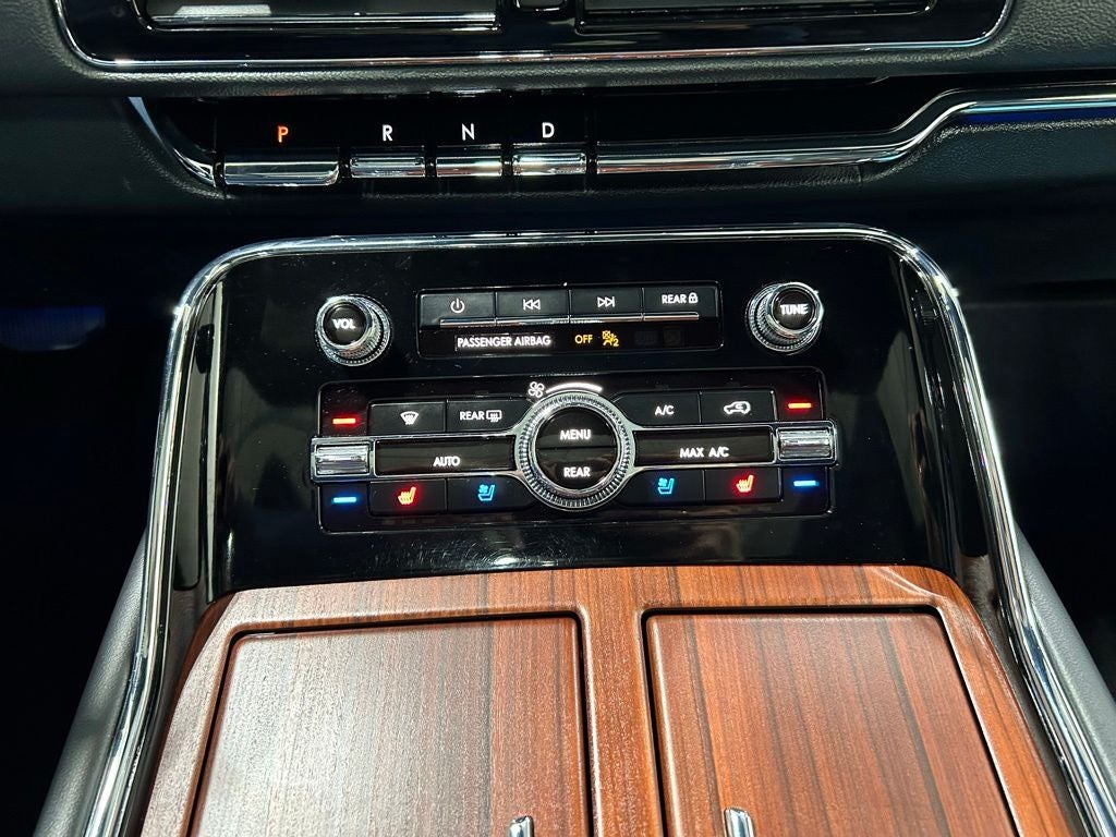 2023 Lincoln Navigator L Reserve