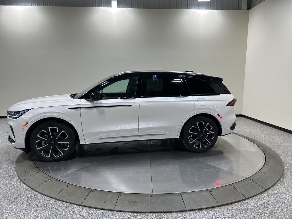 2024 Lincoln Nautilus Reserve