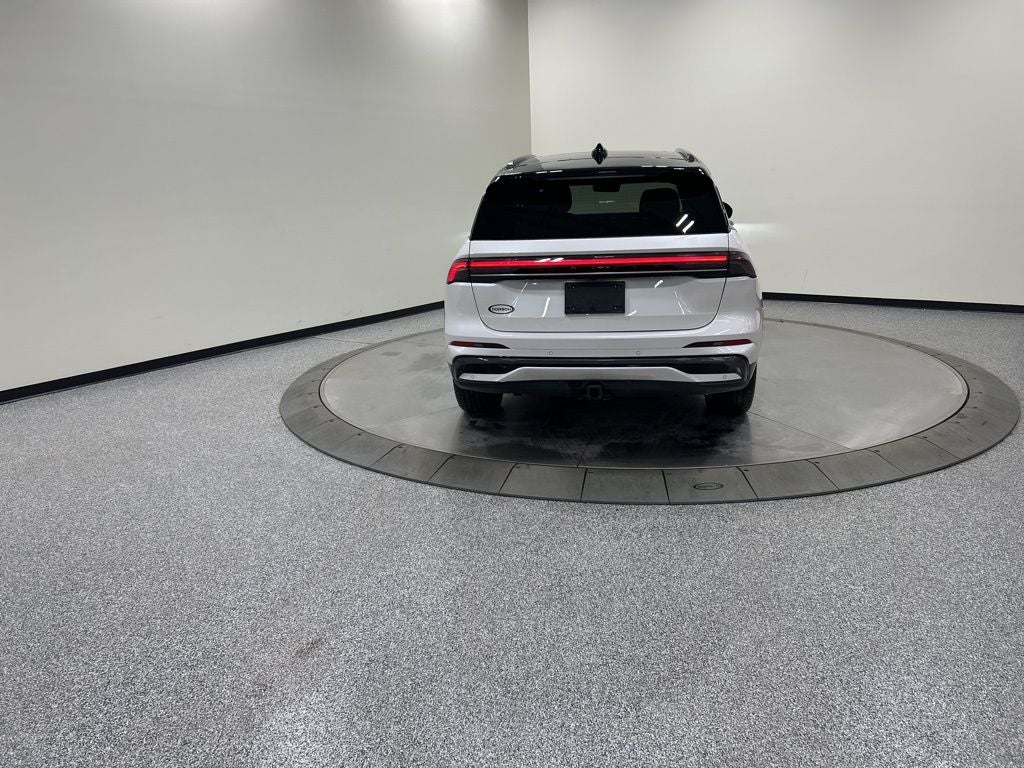 2025 Lincoln Nautilus Reserve