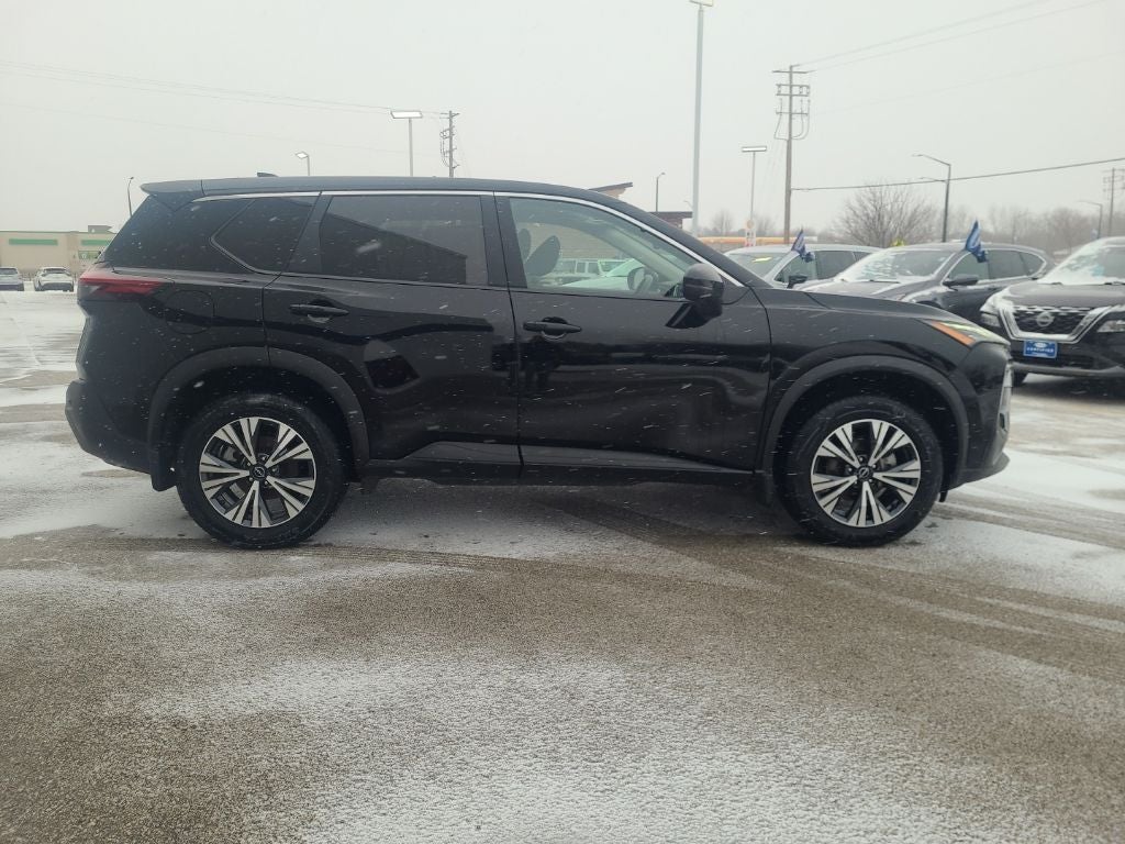 2022 Nissan Rogue SV