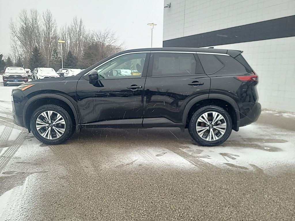 2022 Nissan Rogue SV
