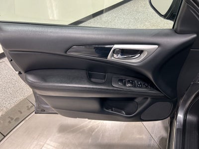 2020 Nissan Pathfinder S