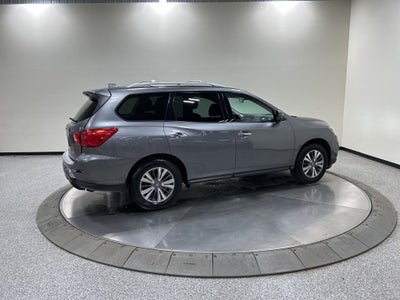 2020 Nissan Pathfinder S