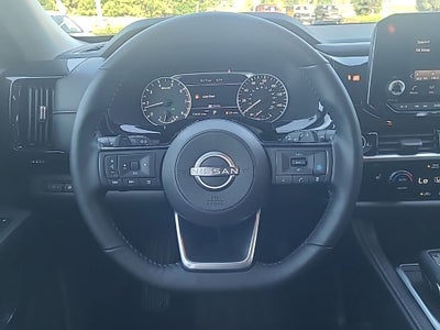2023 Nissan Pathfinder SV