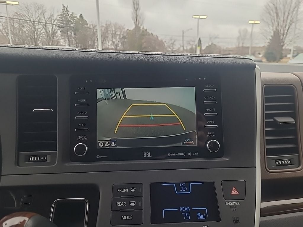 2020 Toyota Sienna Limited Premium 7 Passenger