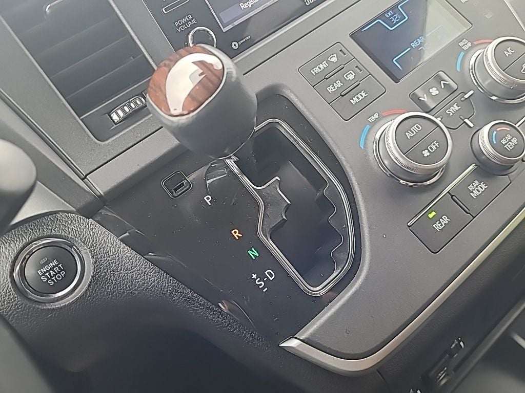 2020 Toyota Sienna Limited Premium 7 Passenger