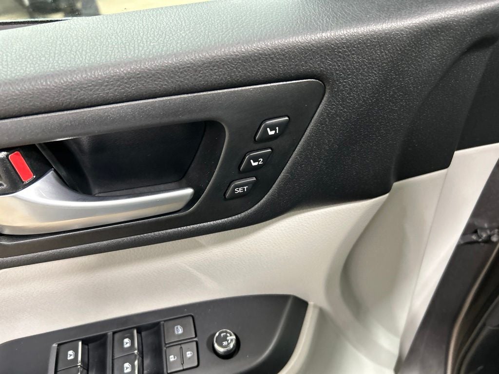 2018 Toyota Highlander Limited Platinum