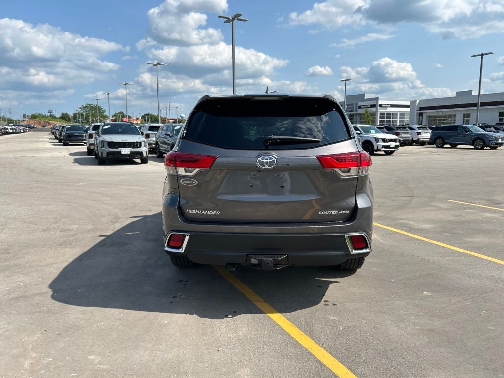 2018 Toyota Highlander Limited Platinum
