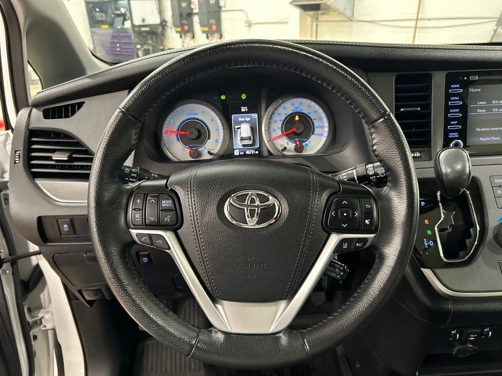 2020 Toyota Sienna SE 7 Passenger