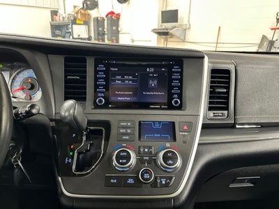 2020 Toyota Sienna SE 7 Passenger