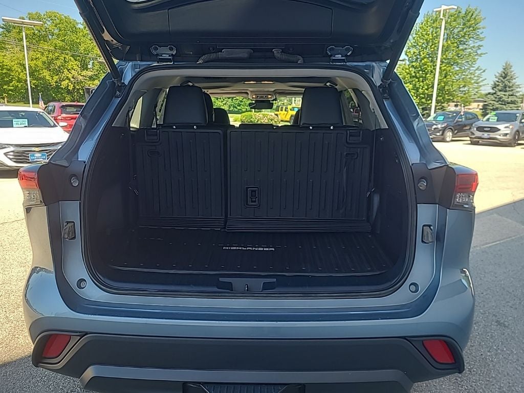 2023 Toyota Highlander Hybrid XLE