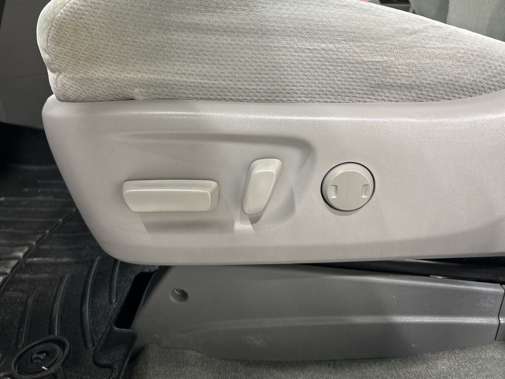 2018 Toyota Sienna LE 7 Passenger