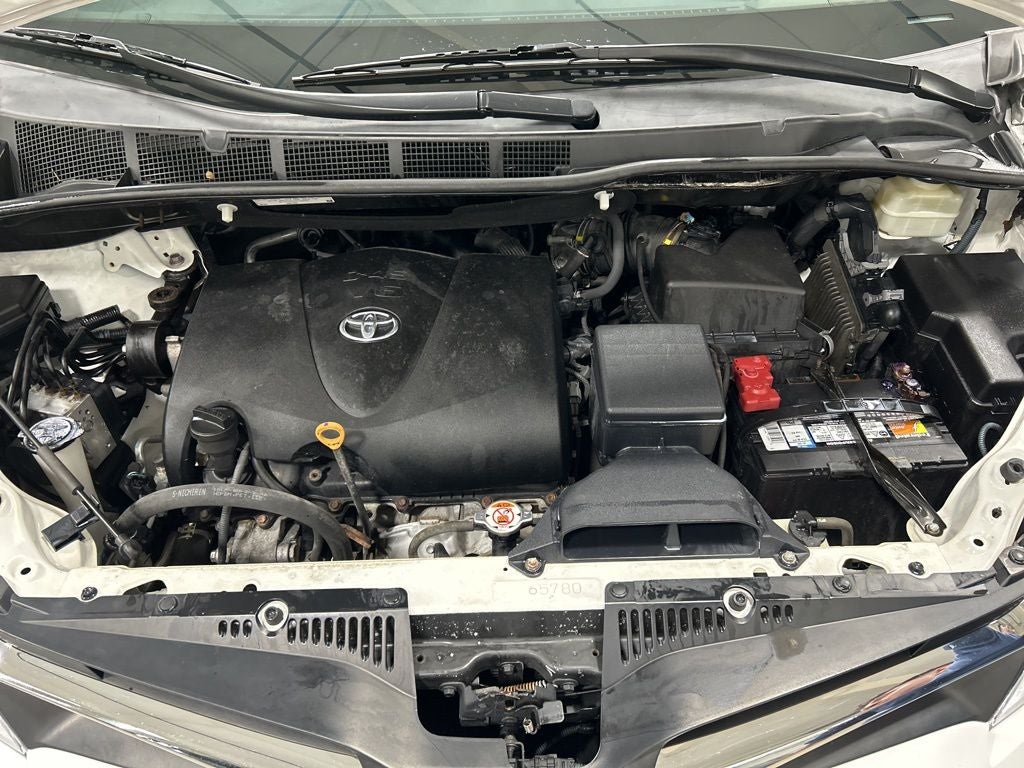 2018 Toyota Sienna LE 7 Passenger